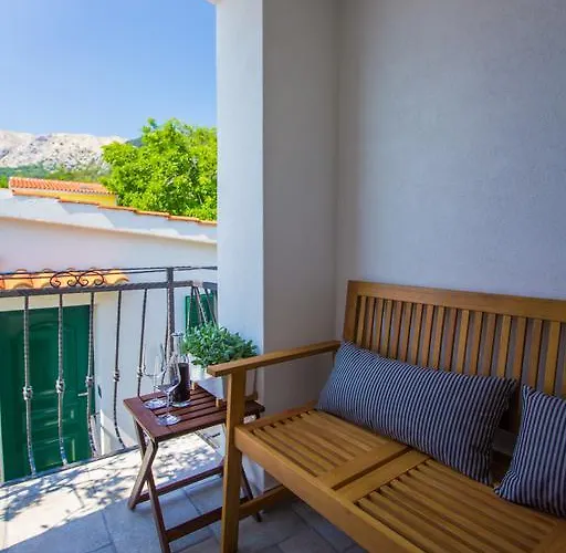 Apartments Baska *
